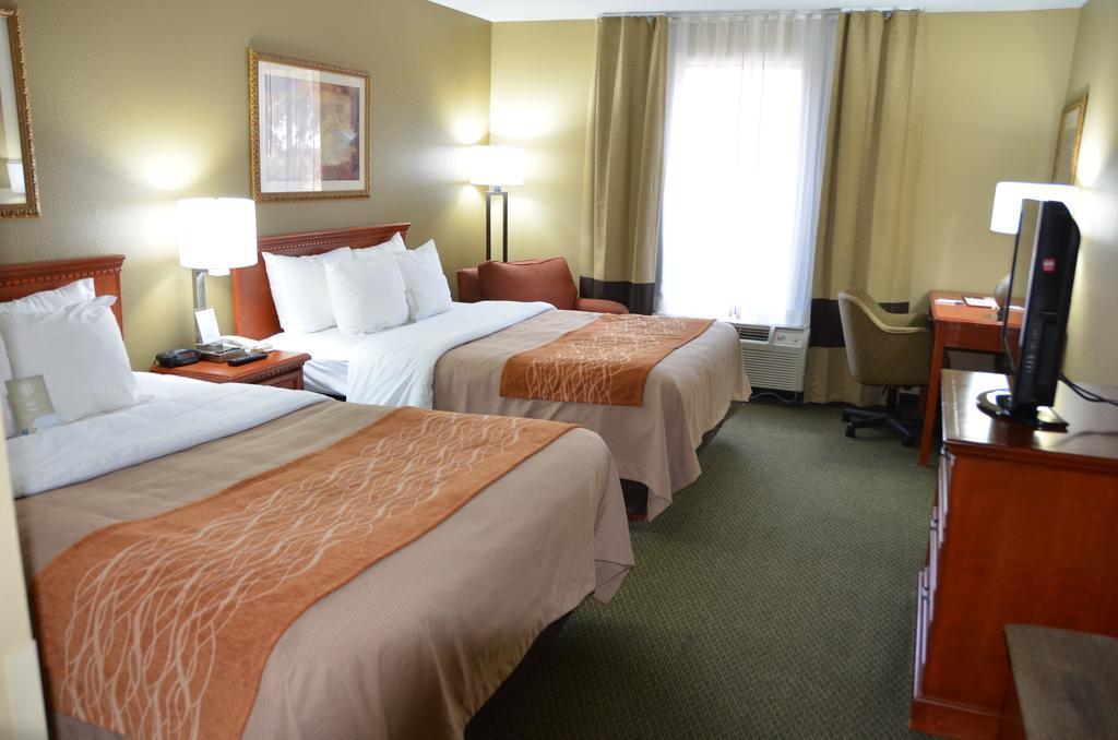 Inn Comfort Near Six Flags St Louis