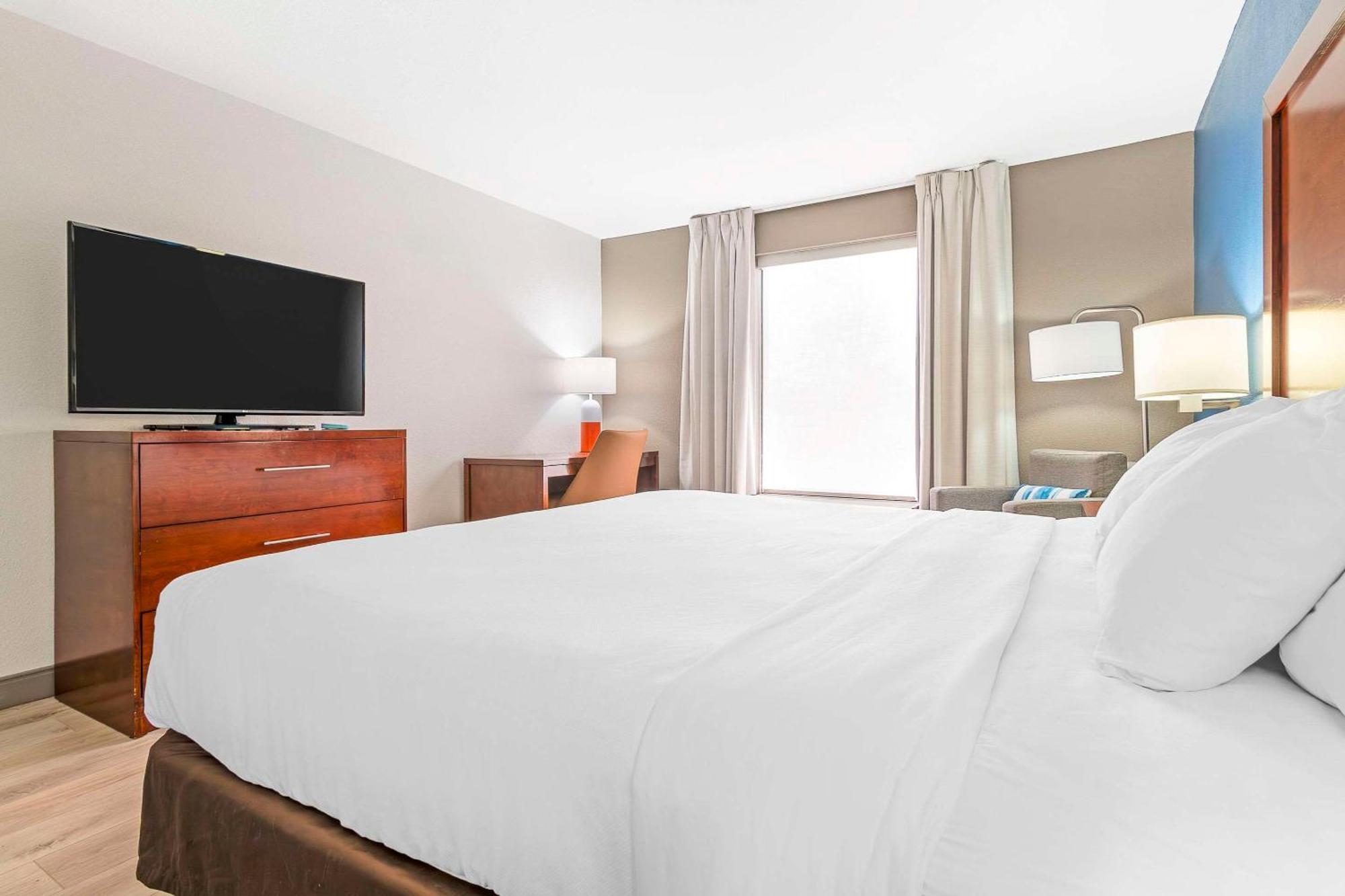 Comfort Near Six Flags St Louis 2* Pacific